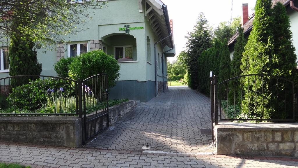 Park Apartman Hévíz Εξωτερικό φωτογραφία